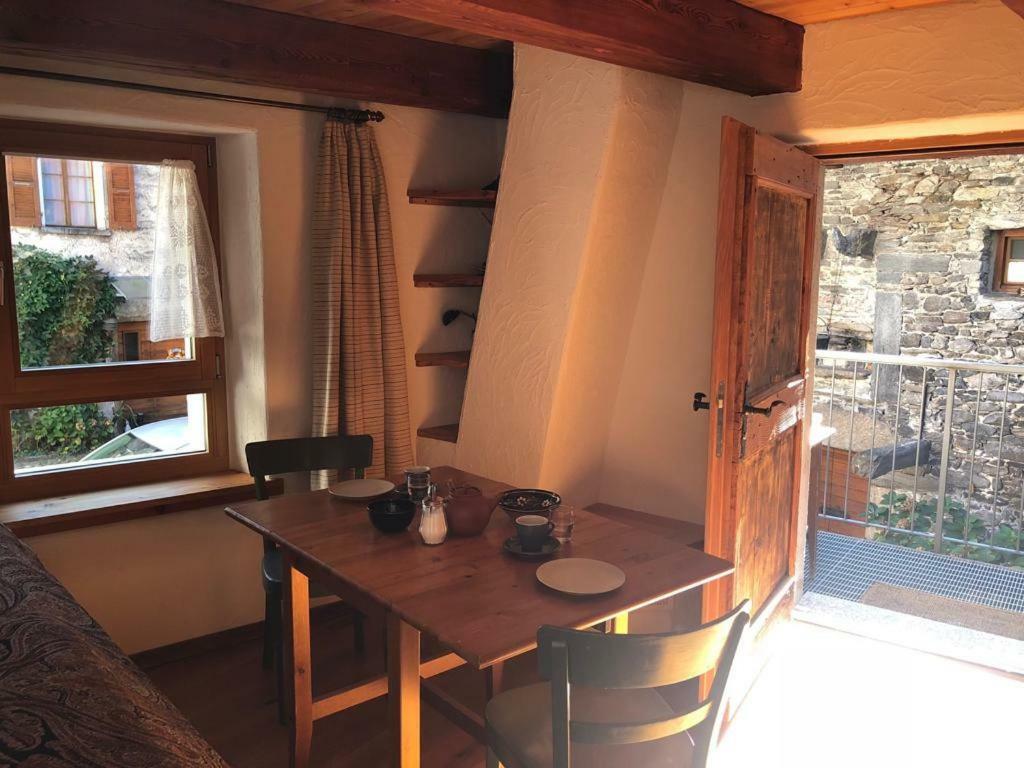 Bed and Breakfast Rustico Cadrobi 20 San Vittore Exterior foto